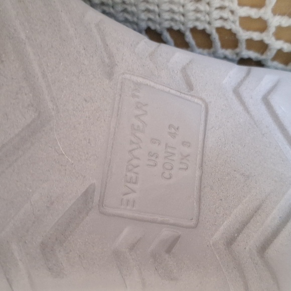 ZENZ FROM ISOTONER SHOES 👞 - Picture 5 of 7